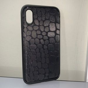 iPhone XR alligator print case by Kajsa